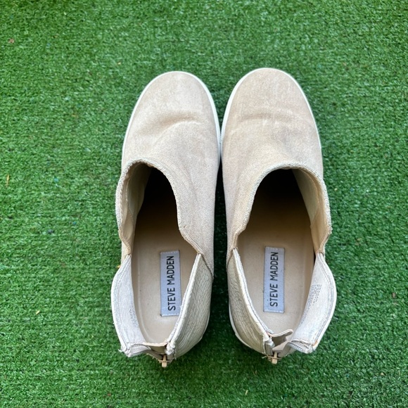 Steve Madden Women’s Leather Rubber Sole Booties Shoes Cream Size 9.5 - Picture 4 of 8